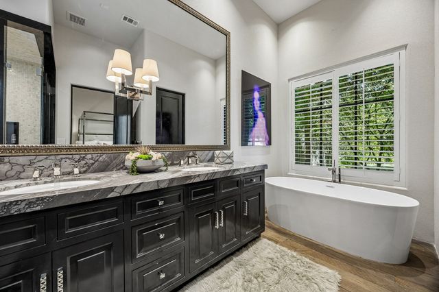 6107 Northwood Road, Dallas, TX 75225