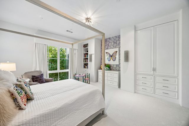 6107 Northwood Road, Dallas, TX 75225
