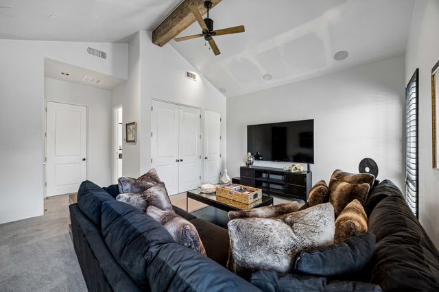 6107 Northwood Road, Dallas, TX 75225