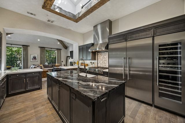 6107 Northwood Road, Dallas, TX 75225