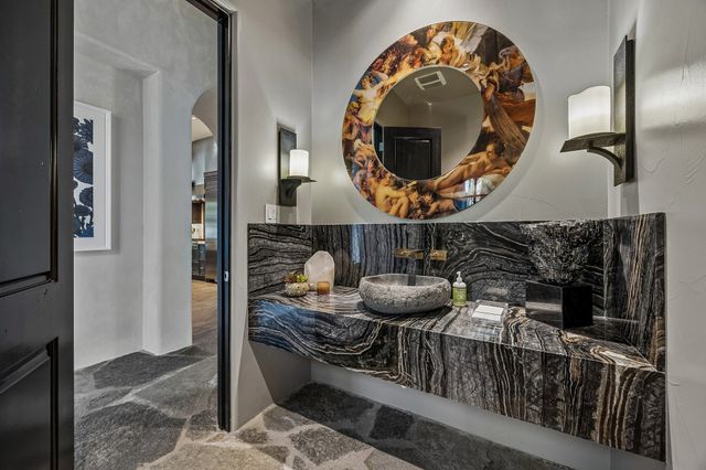 6107 Northwood Road, Dallas, TX 75225