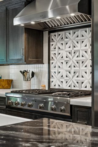 6107 Northwood Road, Dallas, TX 75225