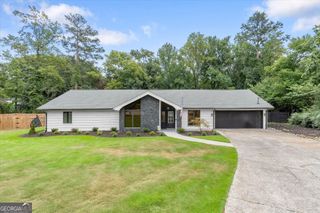 1300 Chipping Court, Roswell, GA 30076
