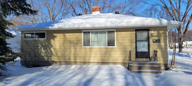 301 21st Avenue N, Fargo, ND 58102