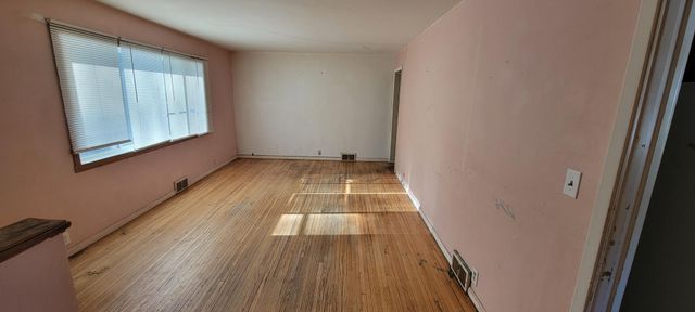 301 21st Avenue N, Fargo, ND 58102