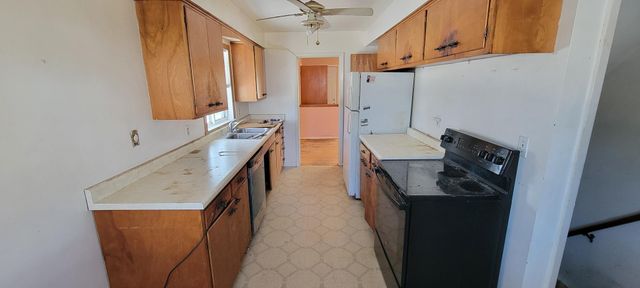 301 21st Avenue N, Fargo, ND 58102