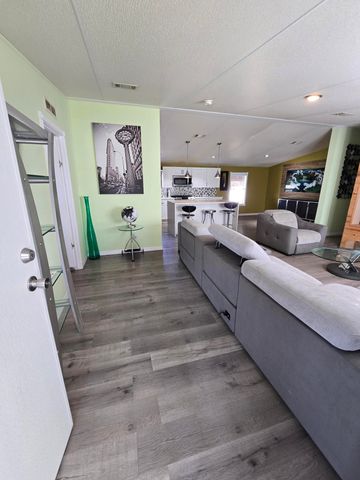 5192 Amy Lane, Fort Pierce, FL 34946