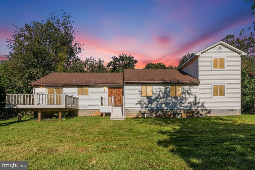 5312 WASHWRIGHT RD, Hume, VA 22639