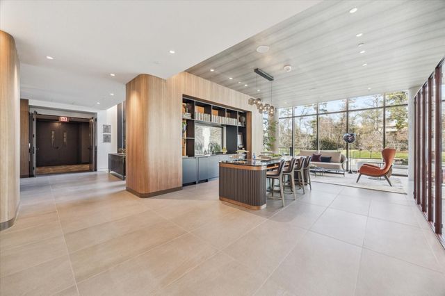 1 Riva Row 406, The Woodlands, TX 77380