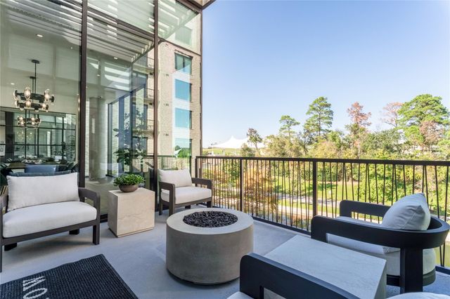 1 Riva Row 406, The Woodlands, TX 77380