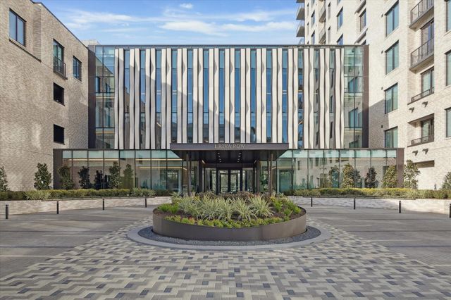 1 Riva Row 406, The Woodlands, TX 77380