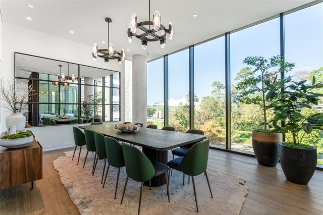 1 Riva Row 406, The Woodlands, TX 77380