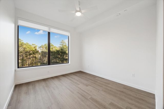 1 Riva Row 406, The Woodlands, TX 77380