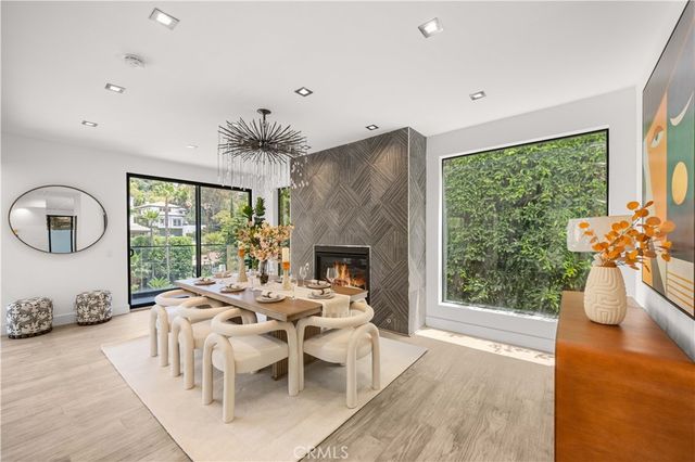 6358 La Rocha, Los Angeles, CA 90068