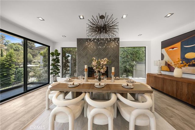 6358 La Rocha, Los Angeles, CA 90068