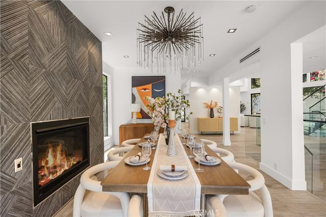 6358 La Rocha, Los Angeles, CA 90068