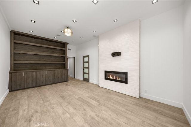 6358 La Rocha, Los Angeles, CA 90068