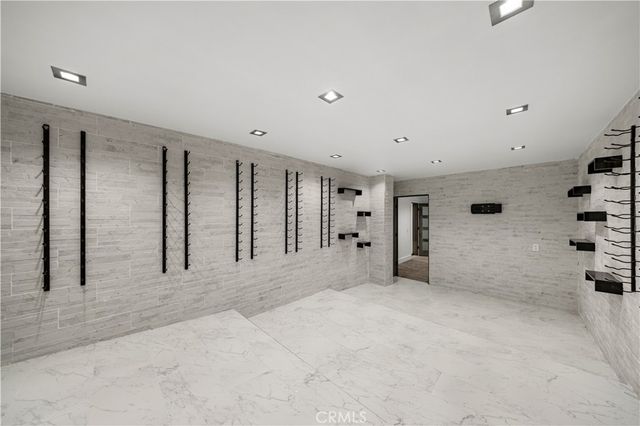 6358 La Rocha, Los Angeles, CA 90068