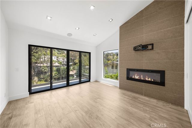 6358 La Rocha, Los Angeles, CA 90068