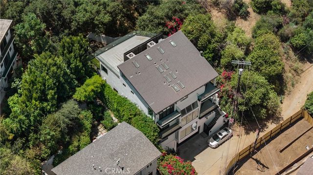 6358 La Rocha, Los Angeles, CA 90068