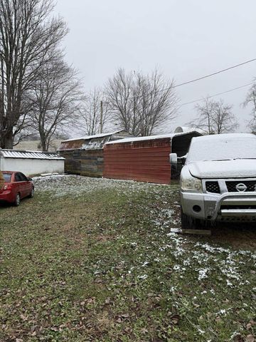 224 KY-746, Frenchburg, KY 40322