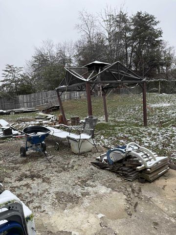 224 KY-746, Frenchburg, KY 40322