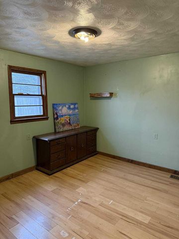 224 KY-746, Frenchburg, KY 40322