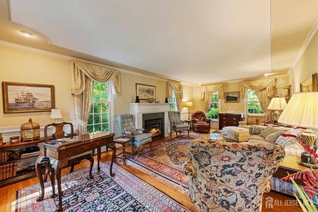 11 Beechtree Lane, Plainsboro, NJ 08536