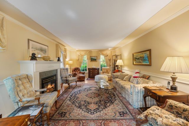 11 Beechtree Lane, Plainsboro, NJ 08536
