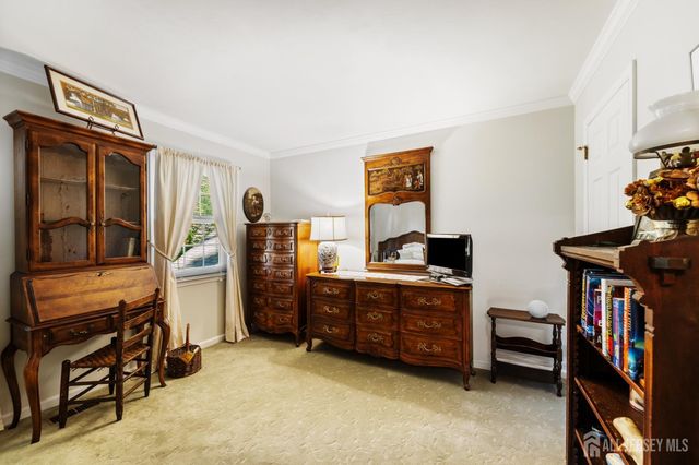 11 Beechtree Lane, Plainsboro, NJ 08536