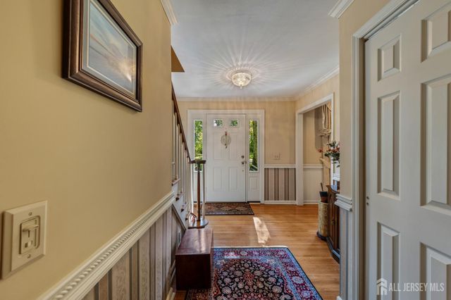 11 Beechtree Lane, Plainsboro, NJ 08536