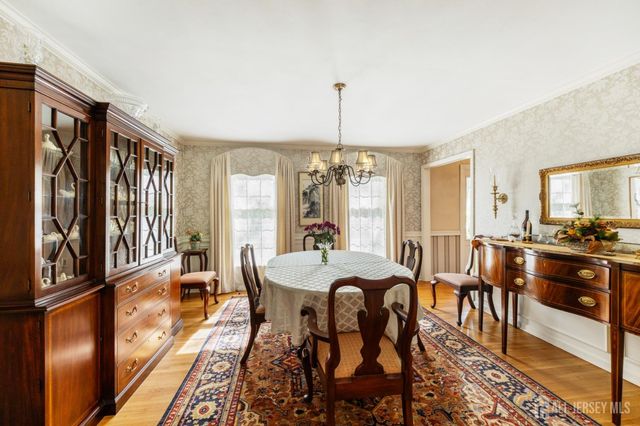 11 Beechtree Lane, Plainsboro, NJ 08536