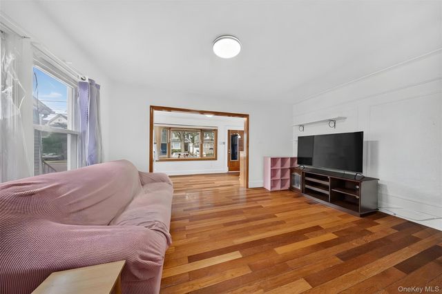 7129 Manse Street, Forest Hills, NY 11375