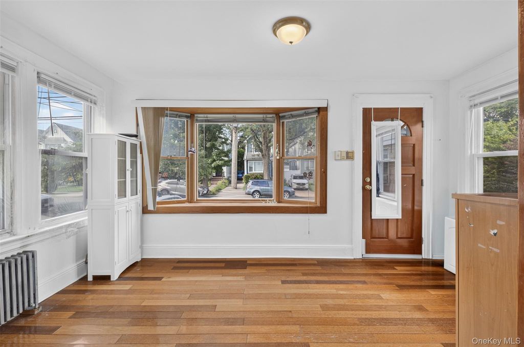 7129 Manse Street, Forest Hills, NY 11375 — photo 2