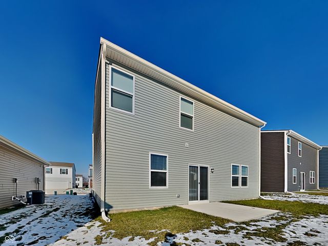 11827 Moorfield Lane, Indianapolis, IN 46235