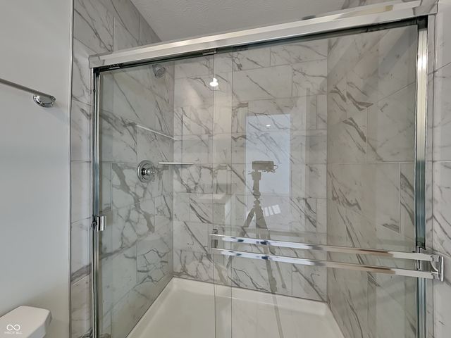 11827 Moorfield Lane, Indianapolis, IN 46235