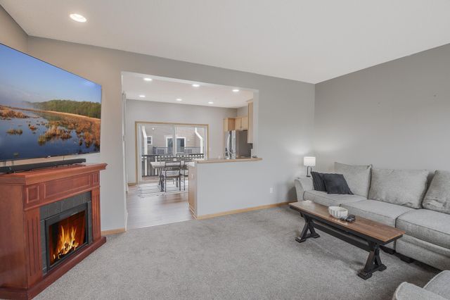 11316 Fergus Street NE E, Blaine, MN 55449