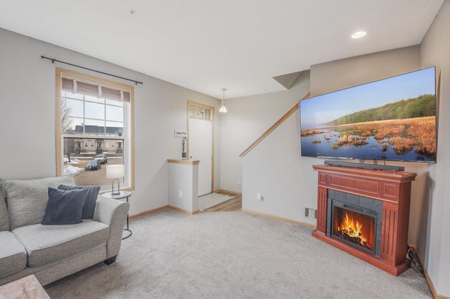 11316 Fergus Street NE E, Blaine, MN 55449