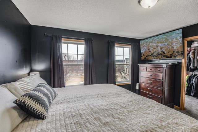 11316 Fergus Street NE E, Blaine, MN 55449