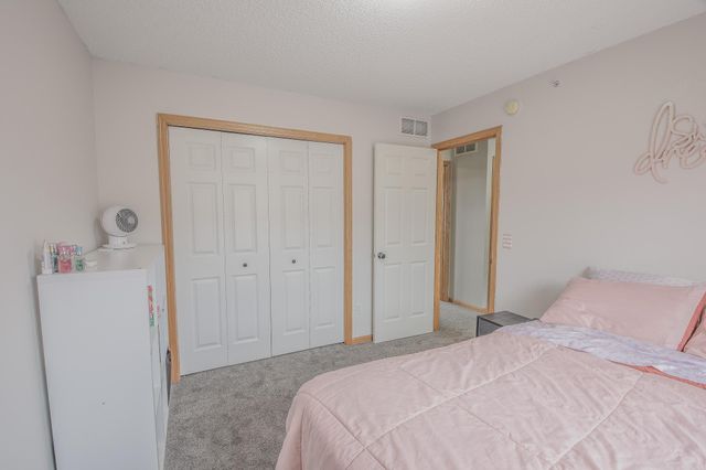 11316 Fergus Street NE E, Blaine, MN 55449