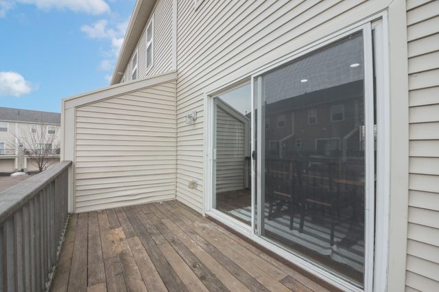 11316 Fergus Street NE E, Blaine, MN 55449