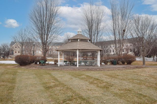 11316 Fergus Street NE E, Blaine, MN 55449