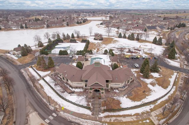 11316 Fergus Street NE E, Blaine, MN 55449