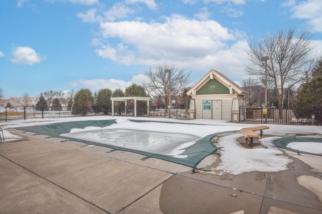 11316 Fergus Street NE E, Blaine, MN 55449