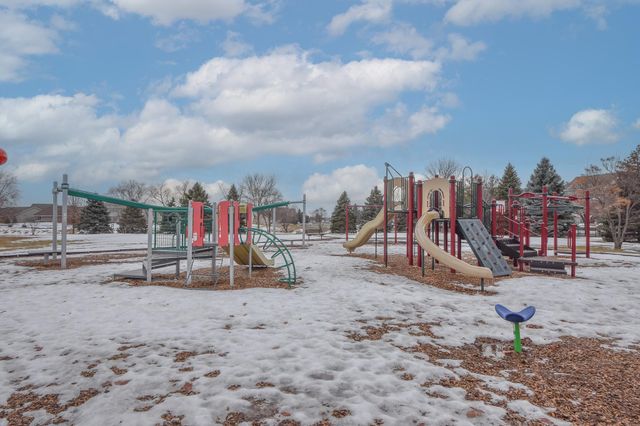 11316 Fergus Street NE E, Blaine, MN 55449