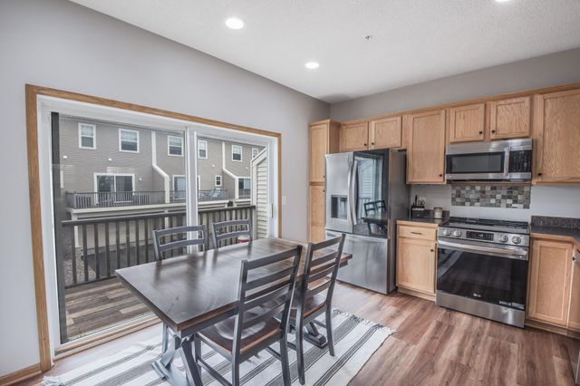 11316 Fergus Street NE E, Blaine, MN 55449