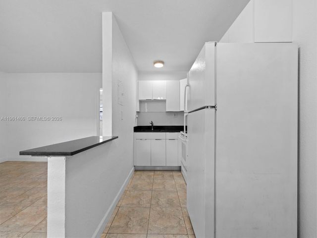 4444 SW 67th Ave 7, Miami, FL 33155