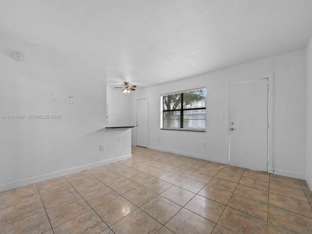 4444 SW 67th Ave 7, Miami, FL 33155