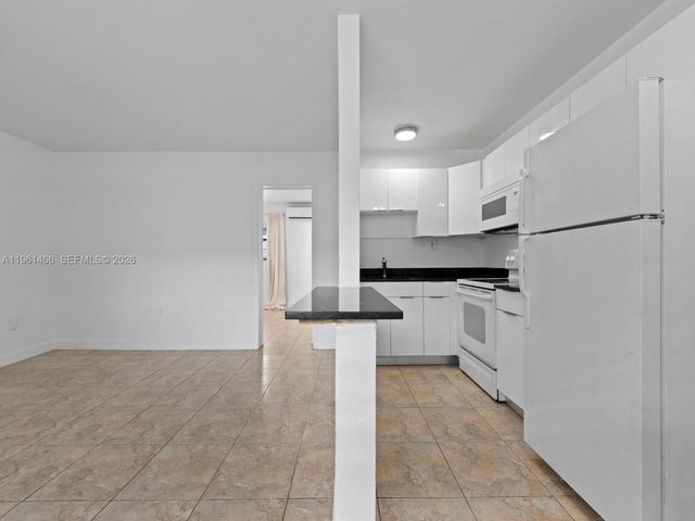 4444 SW 67th Ave 7, Miami, FL 33155