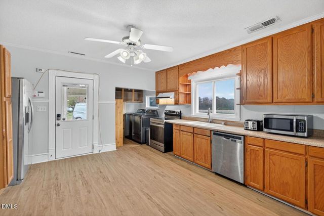 3744 Russell Road, Graham, NC 27253